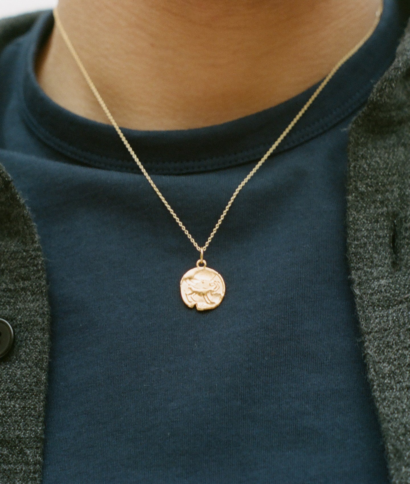 Aries Necklace | 24k Gold-Plated Zodiac Pendant | Alighieri