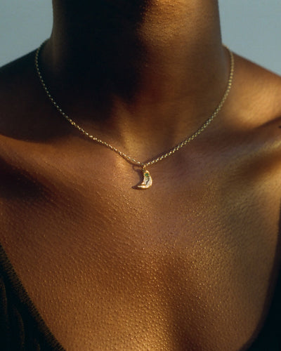 The Faint Moonlight Necklace // Emerald