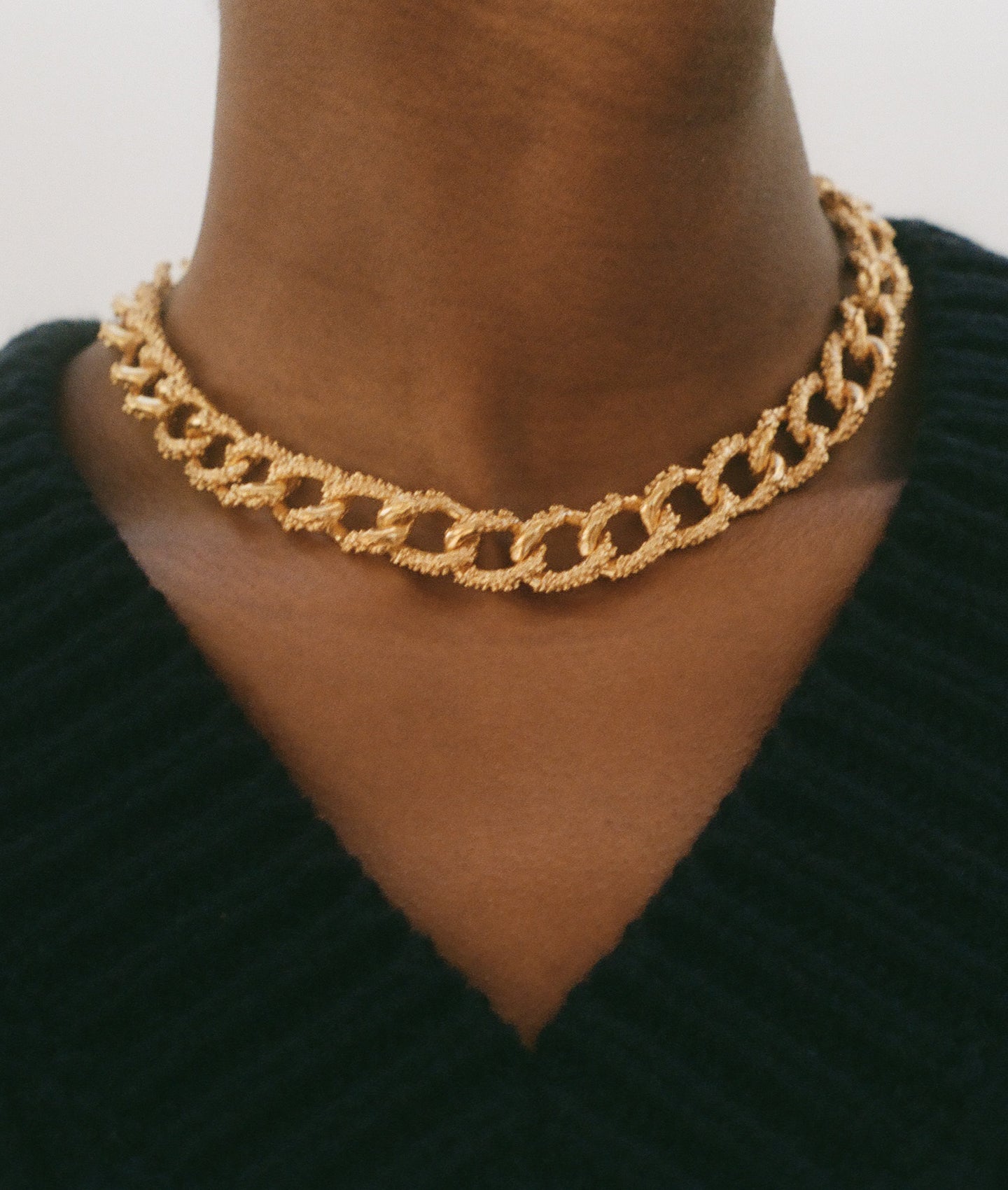 The Unreal City Choker