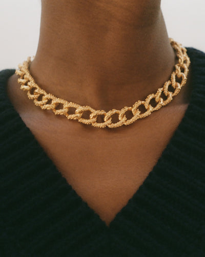 The Unreal City Choker