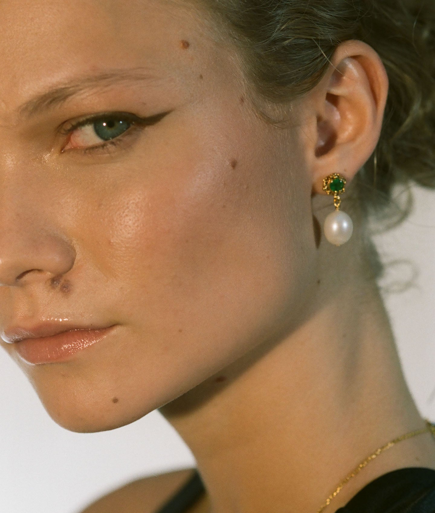 The Emerald Spark Earrings