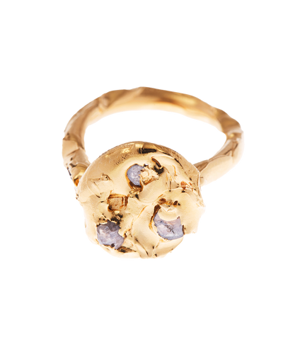 The Veiled Triple Star Ring
